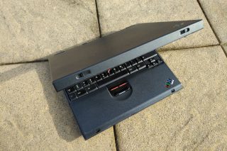 IBM ThinkPad A21e body 1