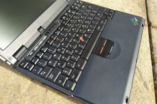 IBM ThinkPad A21e body 2