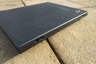 IBM ThinkPad A21e locks