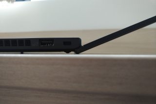 Nepříliš promakaný design.