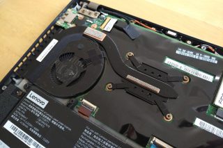 Větráček a heatpipe.