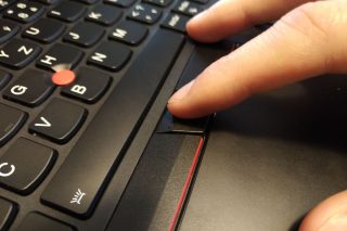 ...stejně tak u prostředního tlačítka.