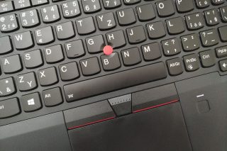 TrackPoint má zase velká tlačítka.