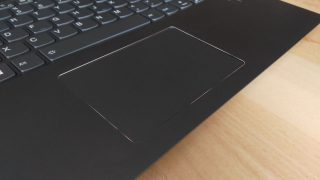 Elegantní a příjemný touchpad