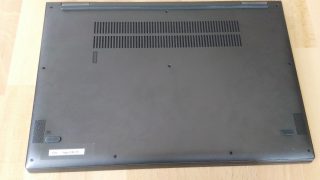 Spodní strana počítače