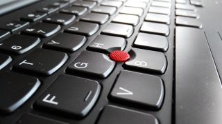 Ikonický TrackPoint