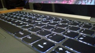 Podsvícená klávesnice