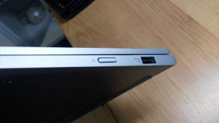 USB 3.0 a vypínací tlačítko-1