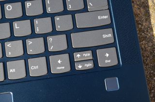 Home, End, Page Up a Page Down jsou na kurzorových klávesách.