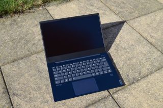 Lenovo IdeaPad S540-14API.