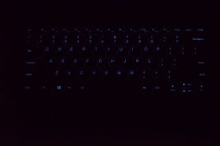 Podsvícení na nižší stupeň intenzity.