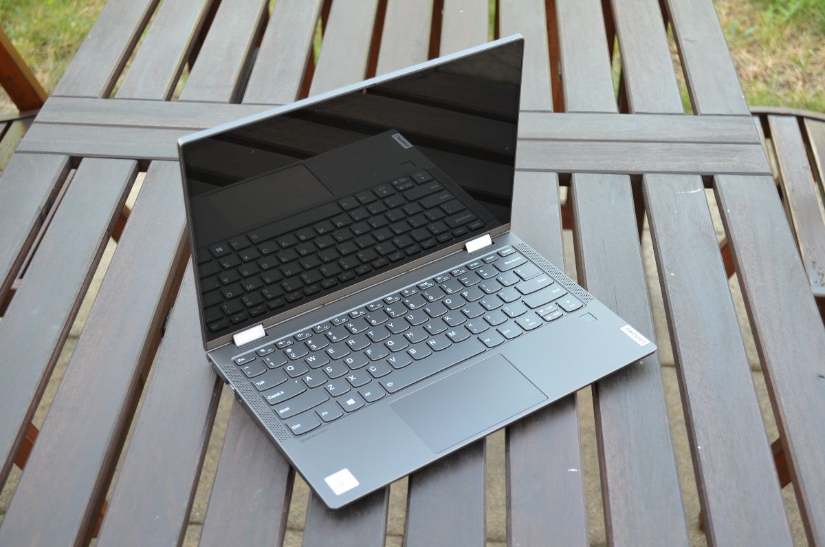 Recenze Lenovo Yoga C640-13.