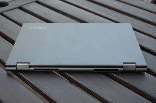 Jeden výdech patří větráčku, druhým se nasává vzduch.