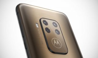 motorola-one-zoom