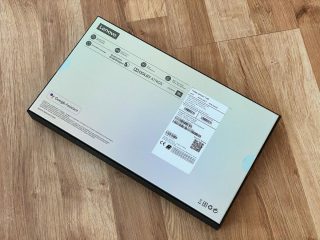 Lenovo-Yoga-Smart-Tab-foto-0002