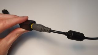 Zapojení nabíječky do konektoru.