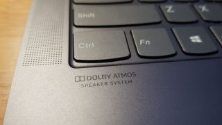Notebook je vybaven DOLBY Atmos
