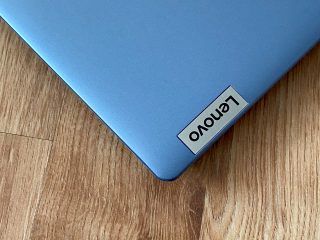 IdeaPad Slim 1-11AST-foto-06