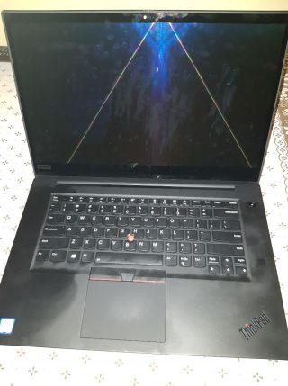 X1 Extreme - pohled na klávesnici