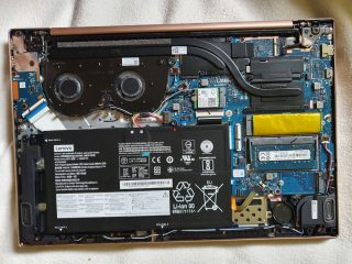 Lenovo Ideapad S540-Vnitrek2