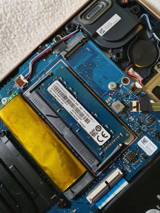 Lenovo Ideapad S540-disky