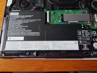 YogaSlim7 vnitřek03