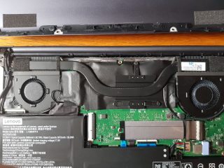 YogaSlim7 vnitřek05