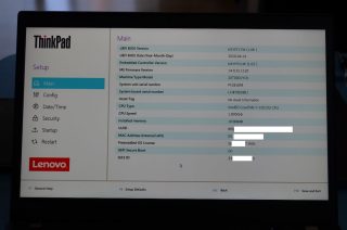 BIOS v grafickém režimu.