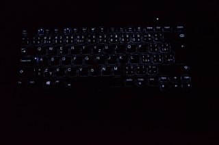 Podsvícení klávesnice ThinkPadu T14s.