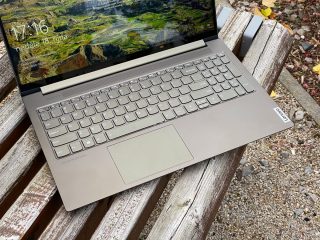 Lenovo Yoga Creator 7-15IMH05 foto 010