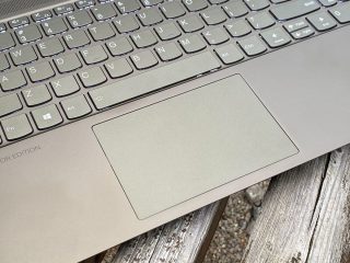 Lenovo Yoga Creator 7-15IMH05 foto 011