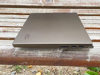 Lenovo Yoga Creator 7-15IMH05 foto 020