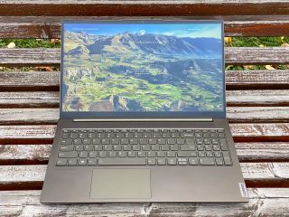 Lenovo Yoga Creator 7-15IMH05 foto 022