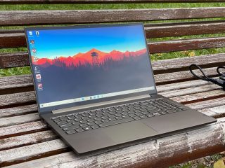 Lenovo Yoga Creator 7-15IMH05 foto 024