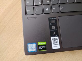 lenovo-yoga-s740-15irl-logo-intel-dolby