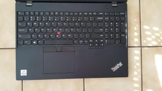 Nepodsvícená klávesnice