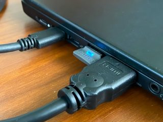 x280-dva-monitory-bez-docku