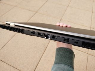 legion-creator-7-15imh-konektory-vzadu