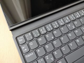 Lenovo-IdeaPad-Duet-3i-04