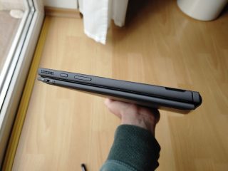 Lenovo-IdeaPad-Duet-3i-25