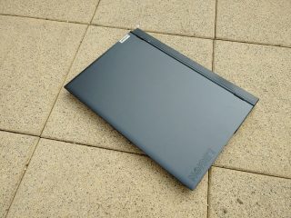 Lenovo-Legion-5-17ARH05H-4