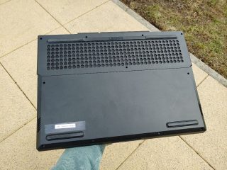 Lenovo-Legion-5-17ARH05H-6