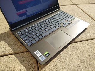 Detail klávesnice Lenovo Legion Creator 7