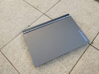 Pohled na Lenovo Legion Creator 7