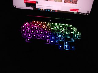 Lenovo Legion Creator 7 – RGB podsvícení klávesnice