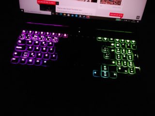 Lenovo Legion Creator 7 – RGB podsvícení klávesnice