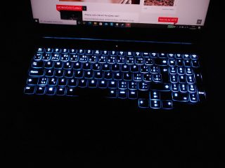 Lenovo Legion Creator 7 – RGB podsvícení klávesnice