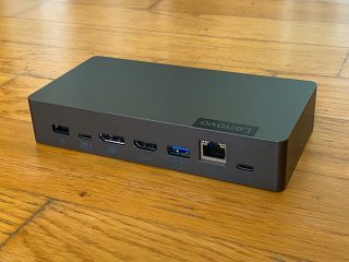 Lenovo Thunderbolt 3 Essential Dock foto 04