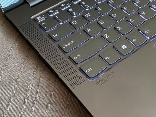 Yoga Slim 7 14 foto 07