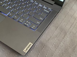 Yoga Slim 7 14 foto 10